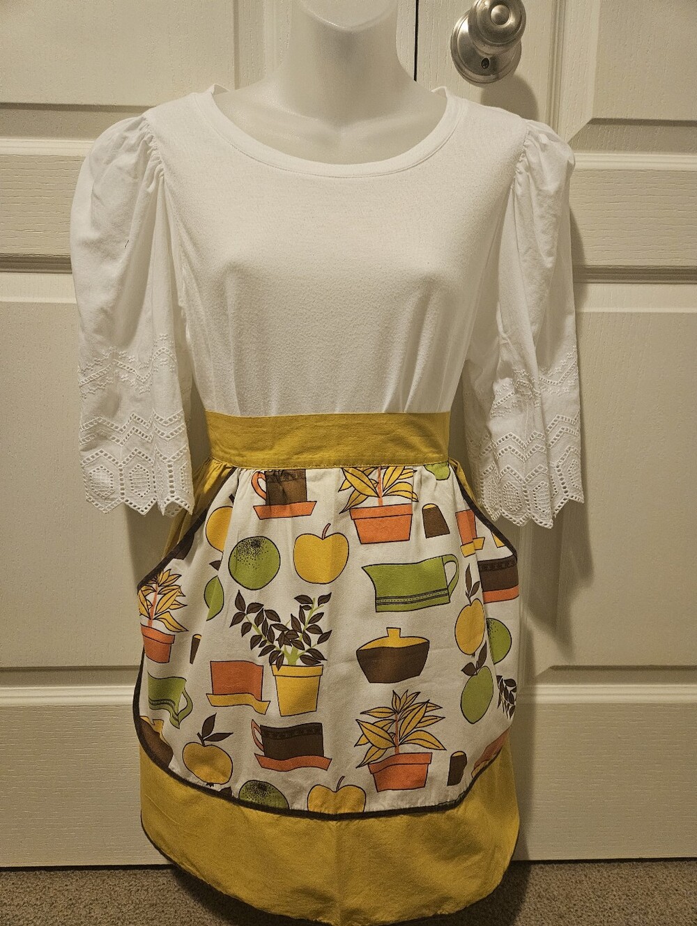 Vintage White and Mustard Printed Half Apron